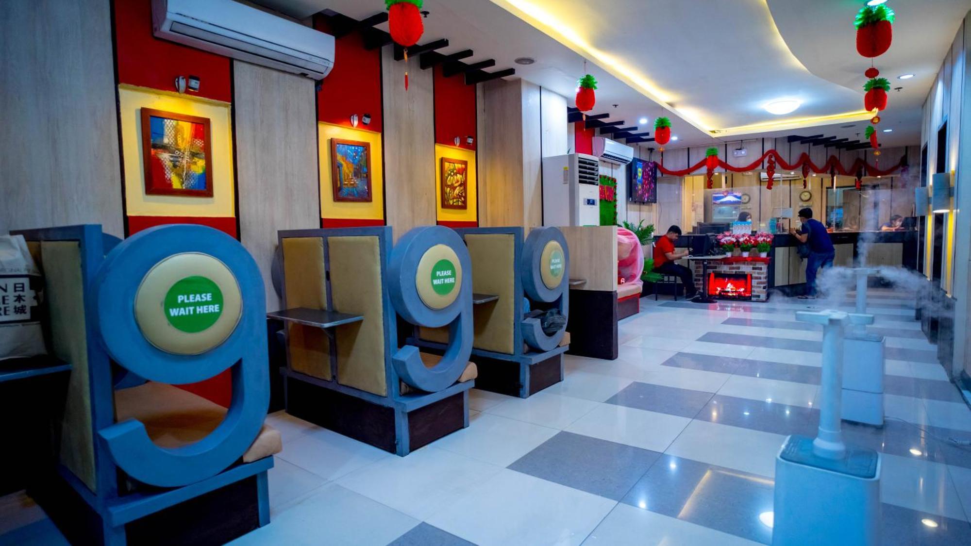 Hotel 99 Cubao Quezon City Exterior foto